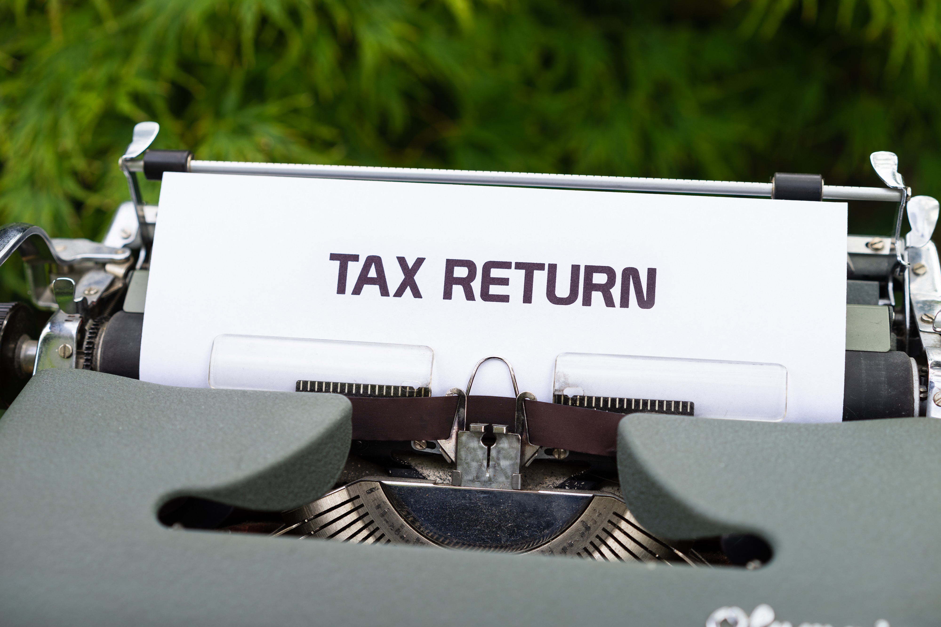 What Happens if You Don’t Pay Taxes? Canada